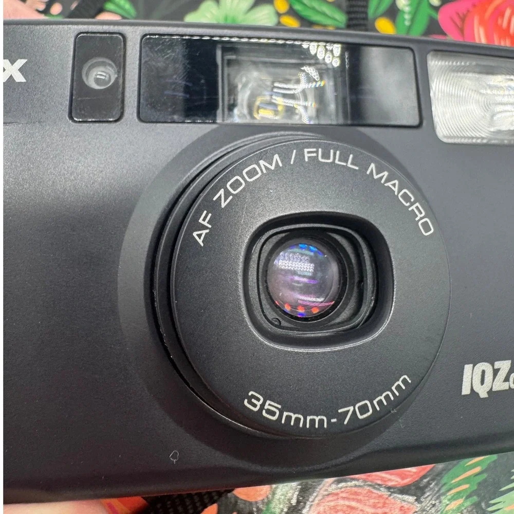 Pentax iqzoom 735